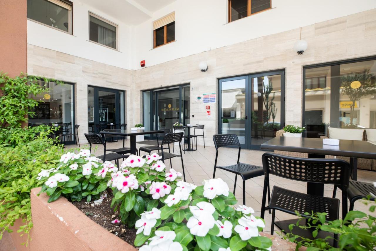 Hotel De Plam Olbia Eksteriør billede