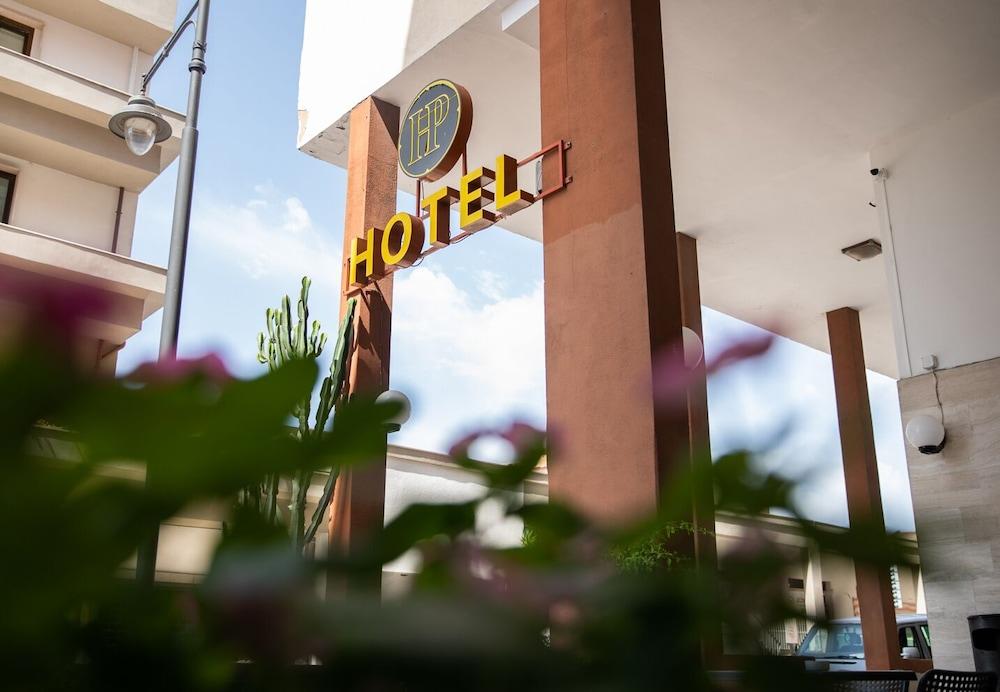 Hotel De Plam Olbia Eksteriør billede