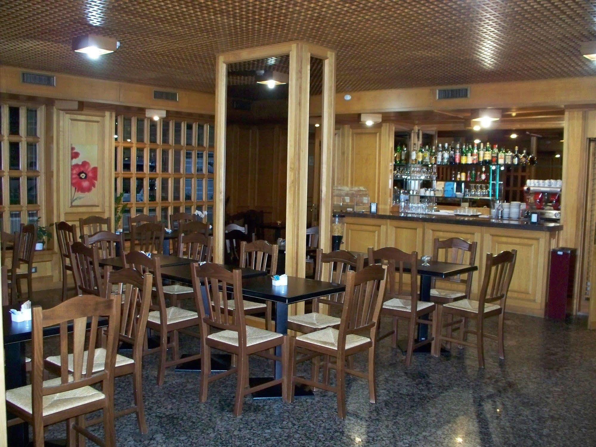 Hotel De Plam Olbia Eksteriør billede